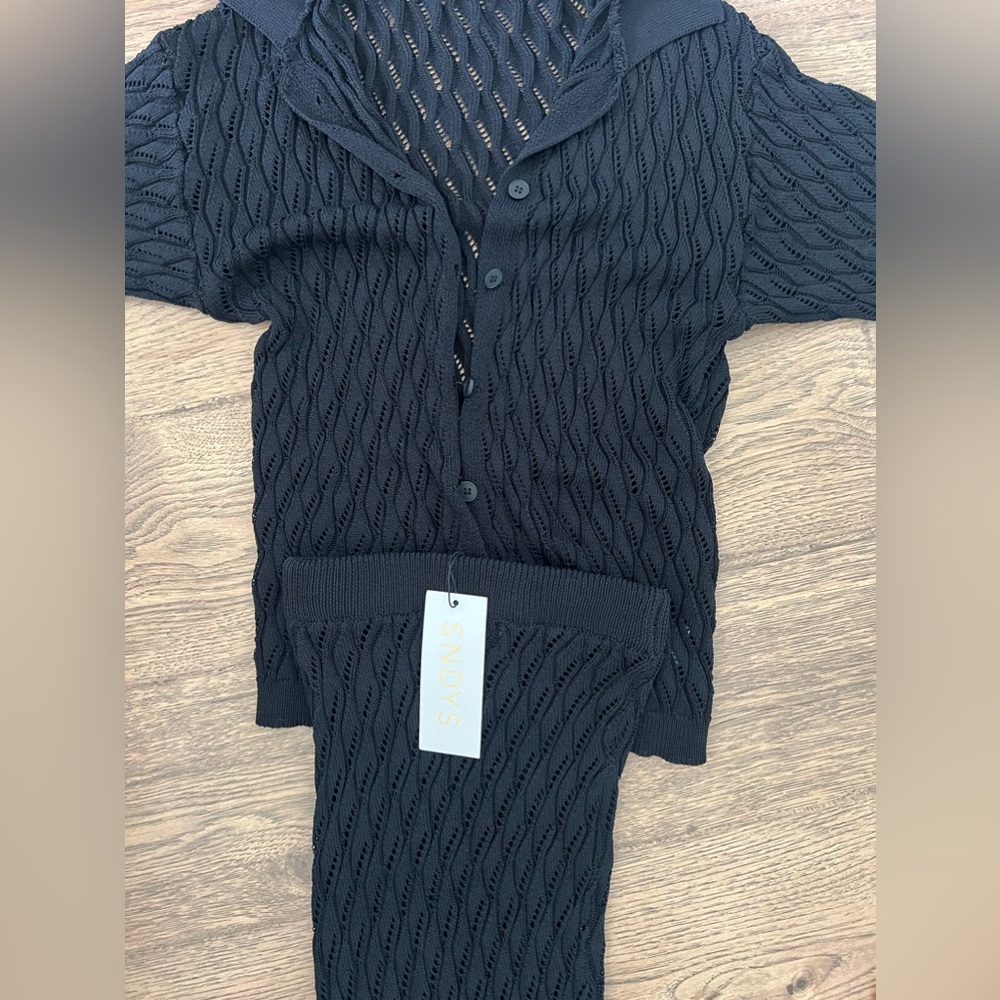 Revolve set brand SNDY